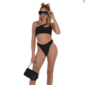 IHeartRaves High Cut Thong Booty Short: Black/ Size small